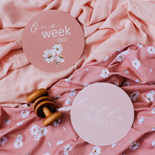 Load image into Gallery viewer, Snuggle Hunny Kids Daisy &amp; Musk Pink Reversible Milestone Cards