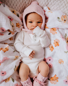 Snuggle Hunny Kids Pink Merino Wool Bonnet & Booties