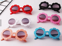Load image into Gallery viewer, Flower Girl Sunglasses